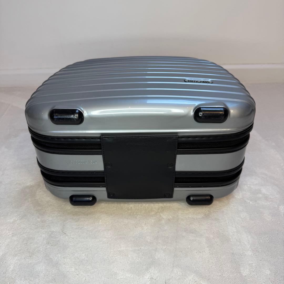 RIMOWA Salsa 816.38 ビューティーケース 13L シルバー