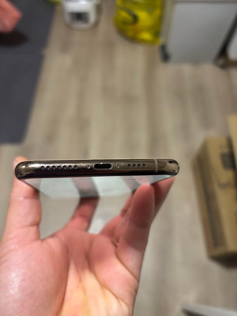 ゆ*り様 Apple iPhone 11 Pro Max 512GB