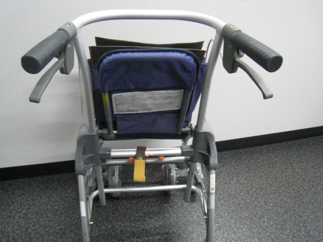 幸和製作所 テイコブリトルスリム TacaoF 介護 WAW04 歩行車
