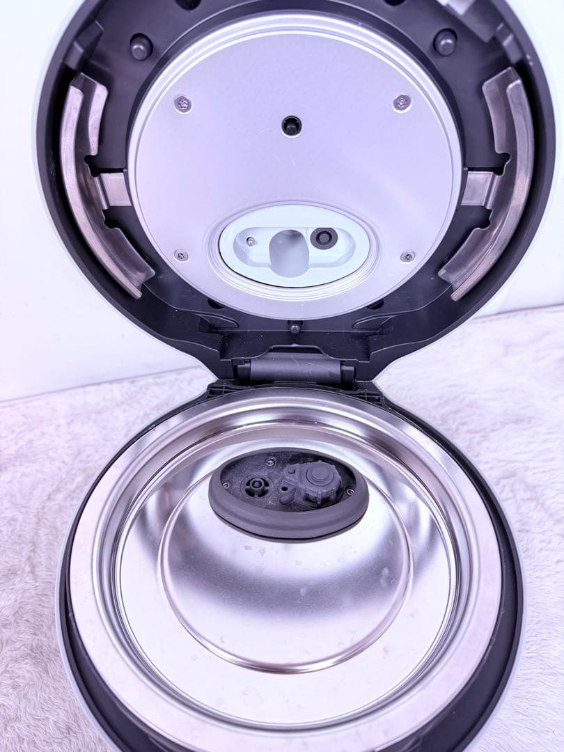 2022年製 Panasonic圧力IH炊飯器SR-NB102-G美品5合