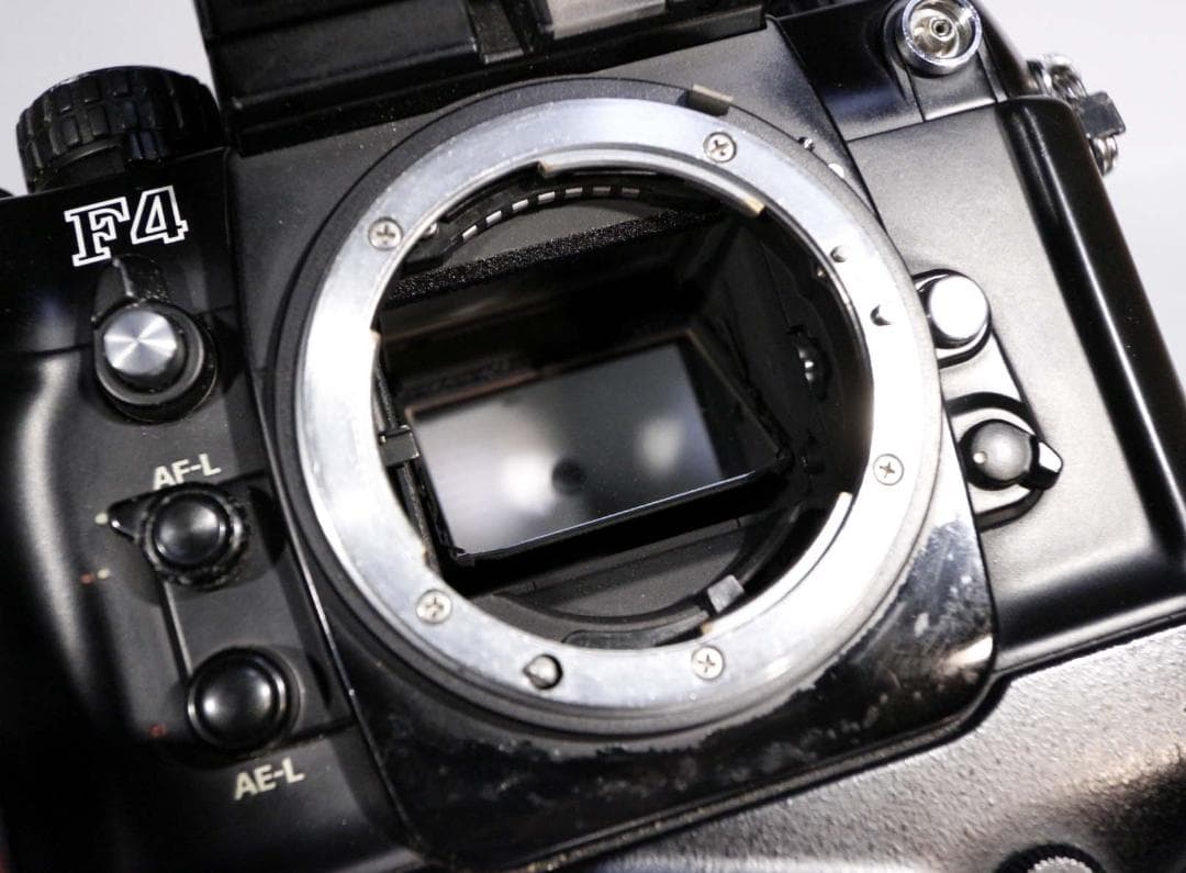 ■Nikon 高級一眼レフカメラ F4S■通電のみ確認