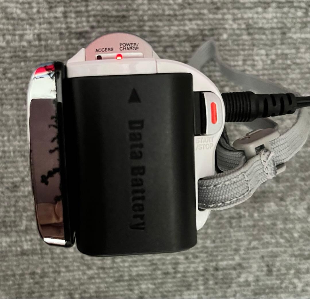 【Kzanavnjp 】JVC Everio GZ-HM33-w