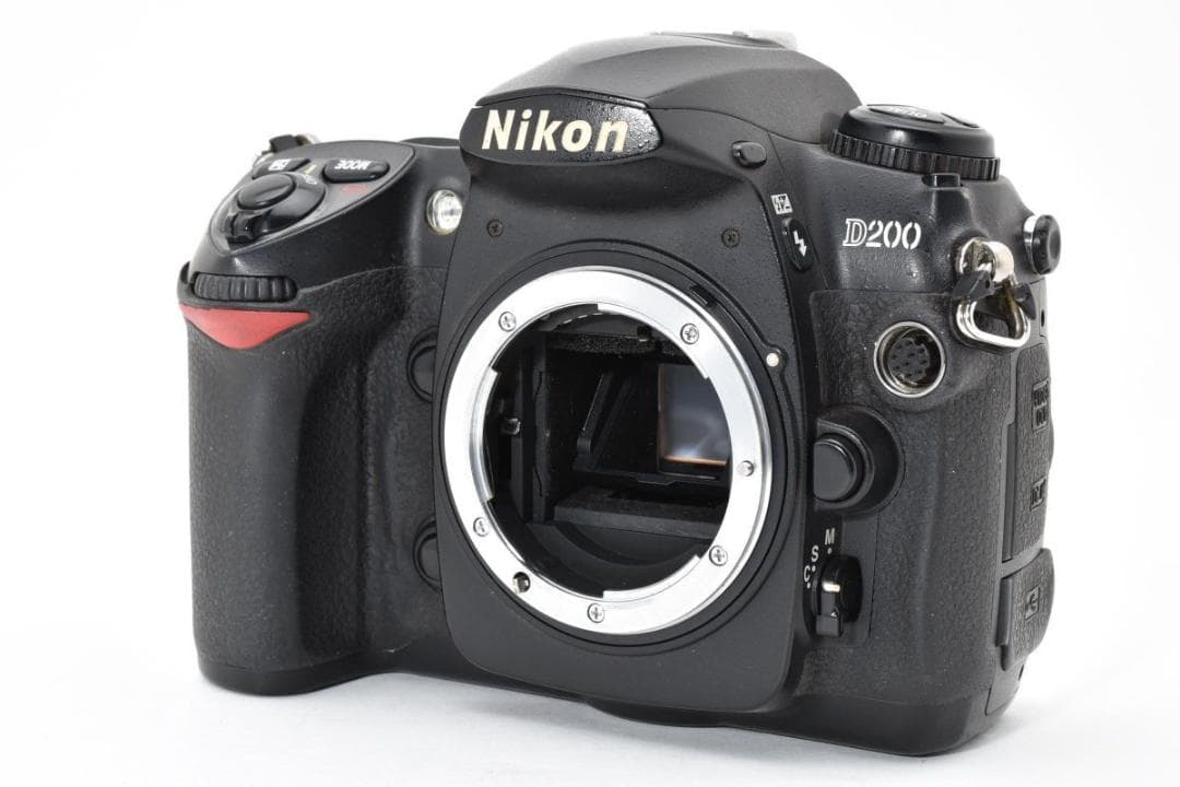 【動作好調】 Nikon ニコン D200 ボディ デジタル一眼レフカメラ