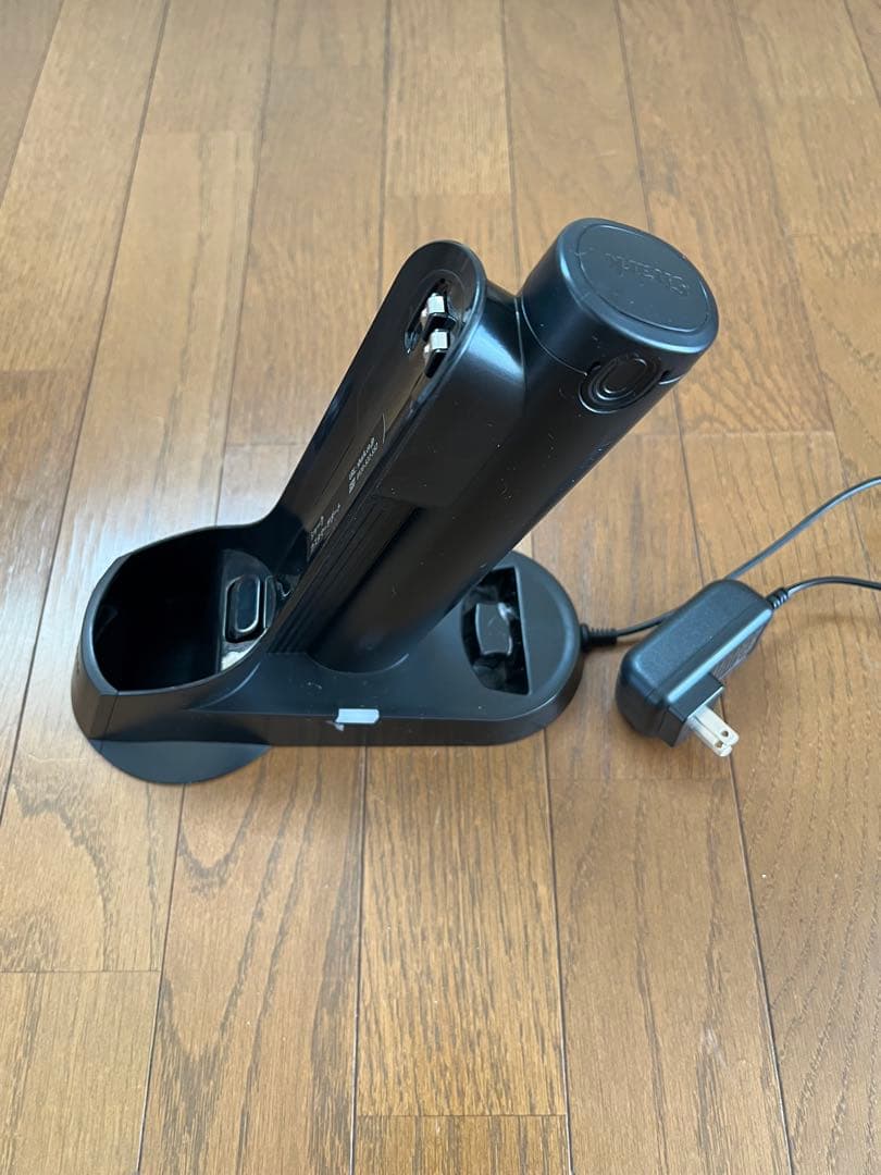 SharkシャークEVOPOWER W35 WV280J充電式ハンディクリーナー