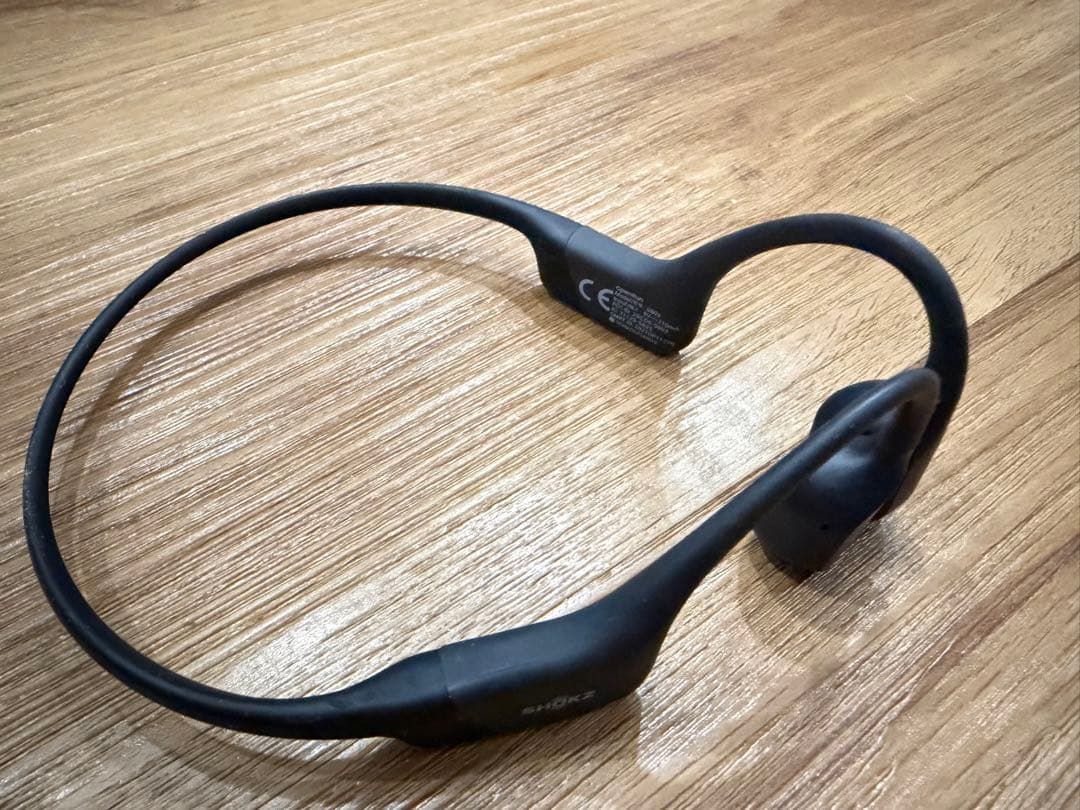 SHOKZ OPEN RUN 骨伝導イヤホン　s803 ほぼ未使用　ブラック