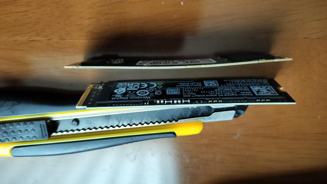 KIOXIAとWD　 256GB NVMe SSD M.2 2280　２枚