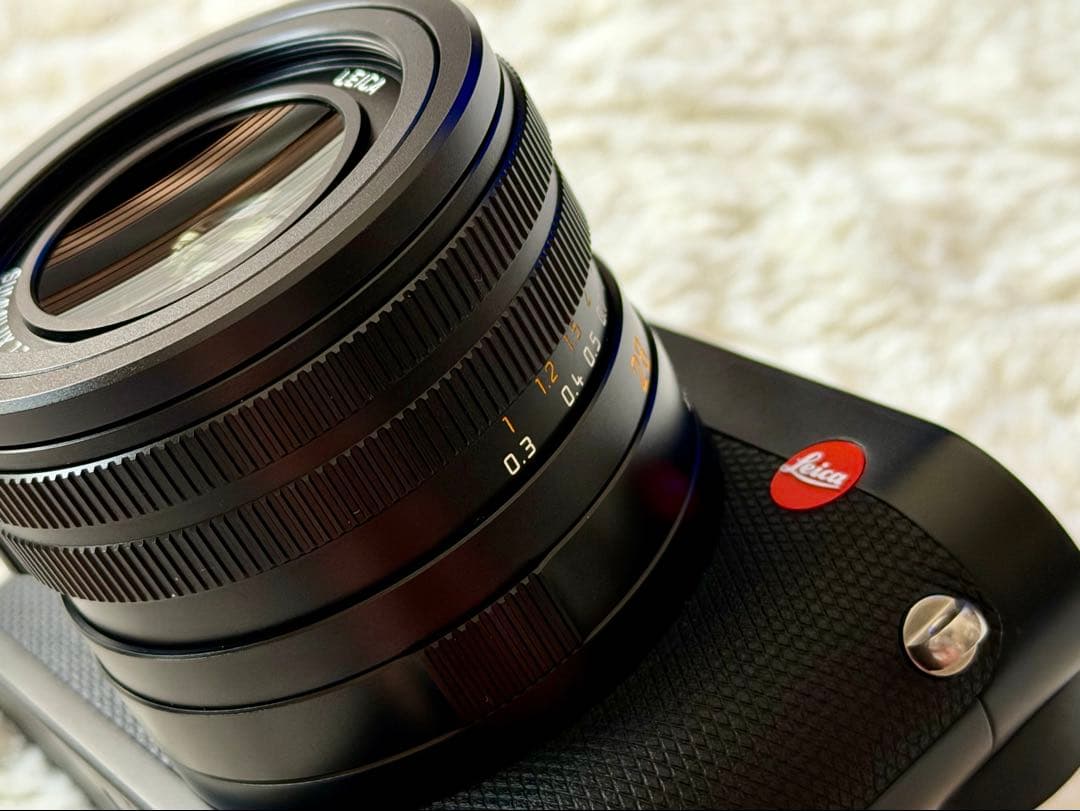【極美品】Leica Q2 豪華付属品セット（除湿庫保管／予備電池／SF40等）