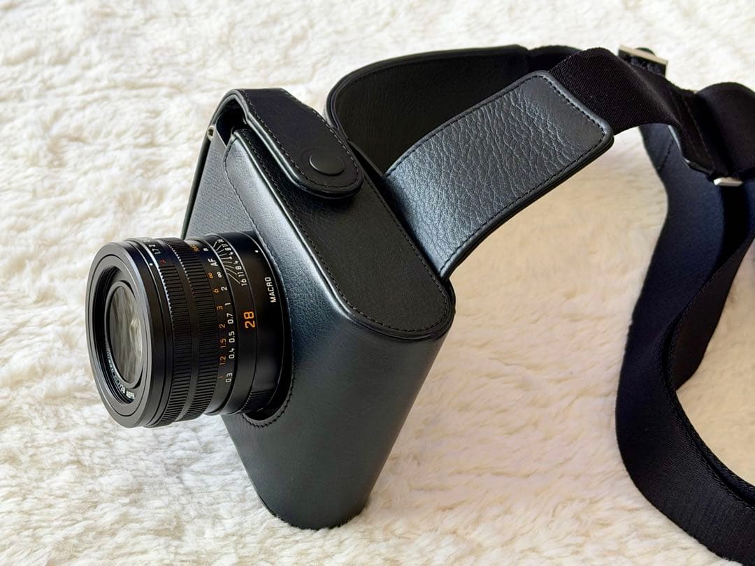 【極美品】Leica Q2 豪華付属品セット（除湿庫保管／予備電池／SF40等）