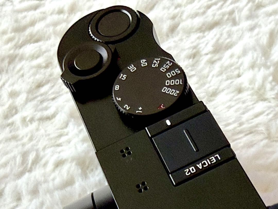 【極美品】Leica Q2 豪華付属品セット（除湿庫保管／予備電池／SF40等）