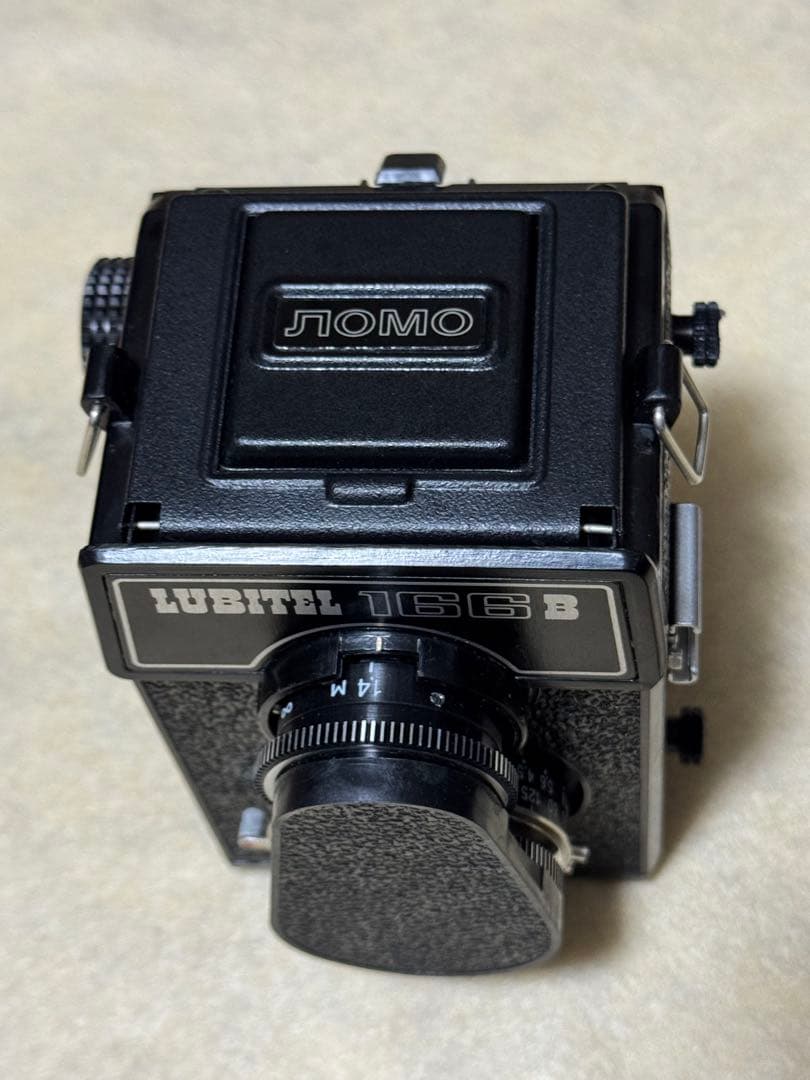 LOMO LUBITEL 166B 二眼レフカメラ 専用ケース付き