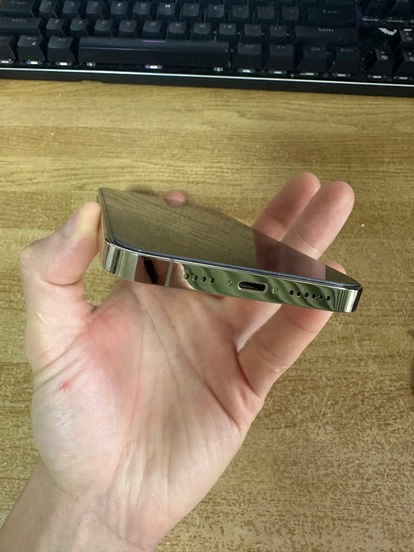 iPhone 13 Pro Max 256GB SIMフリー