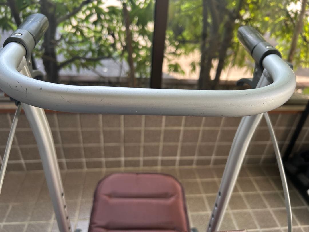 【セール中】【美品】歩行車テイコブリトルスリムWAW04介護用品押して高さ調整可