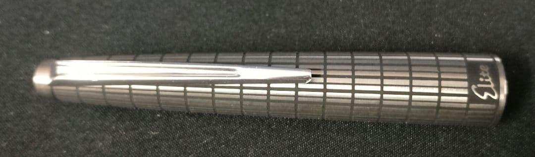 PILOT パイロット Elite エリート 万年筆 格子柄 18K F