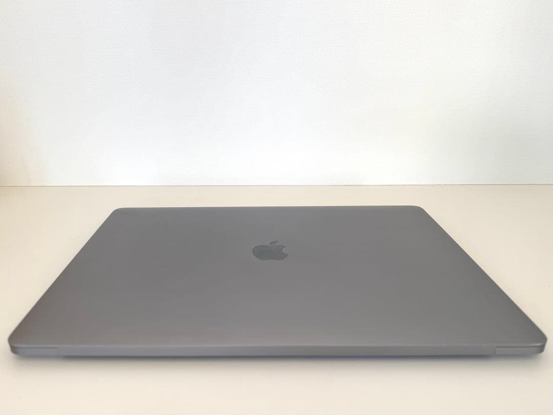 MacBook Pro 2018 15インチ i9 メモリ32GB A1990