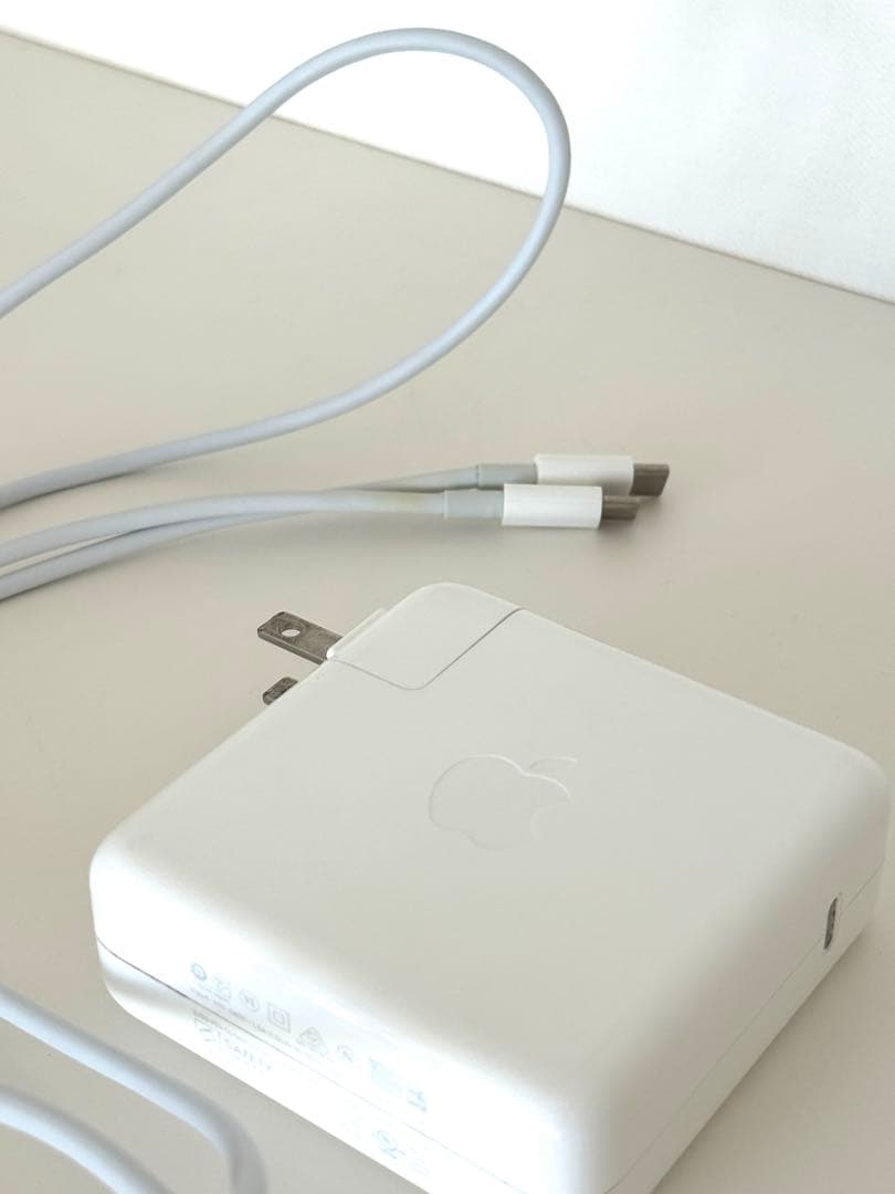 MacBook Pro 2018 15インチ i9 メモリ32GB A1990