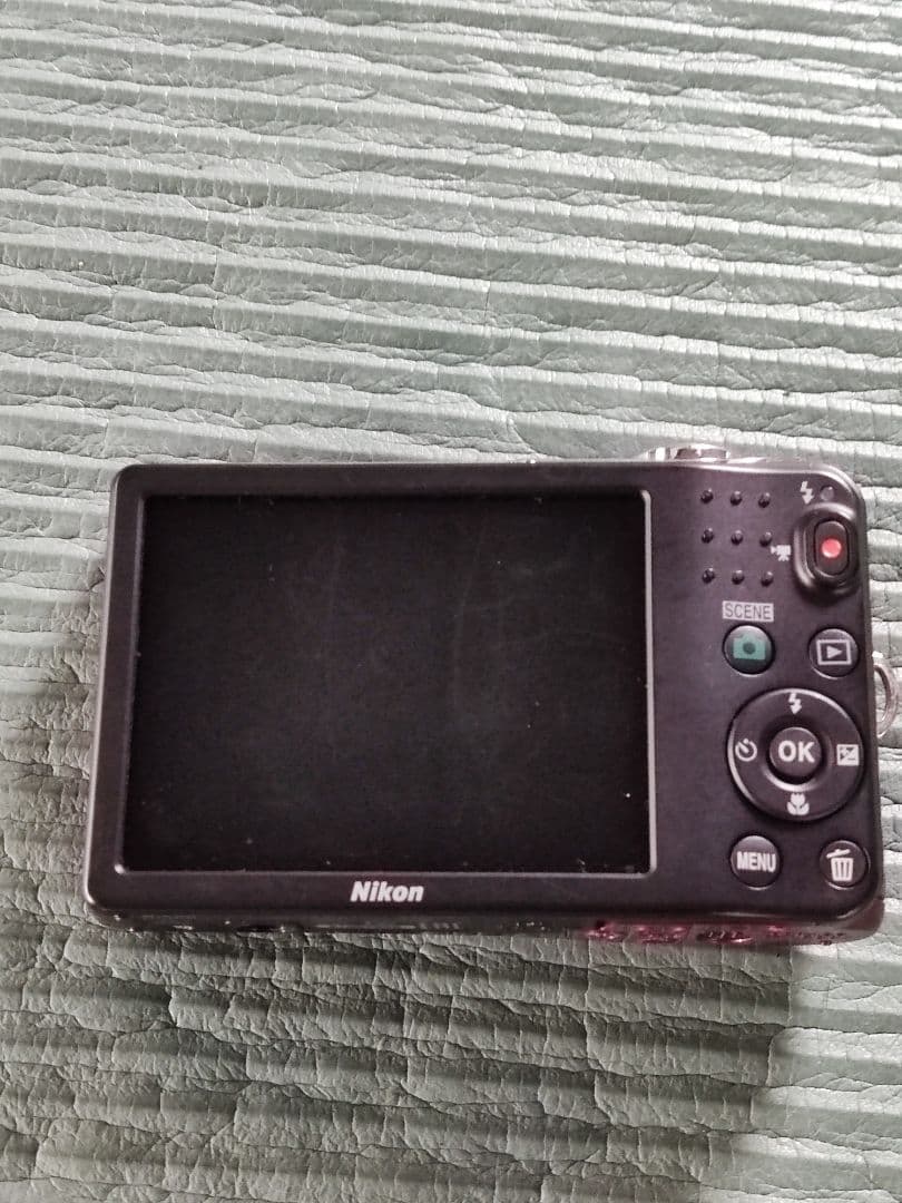 Nikon COOLPIX L30 レッド コンパクトデジタルカメラ