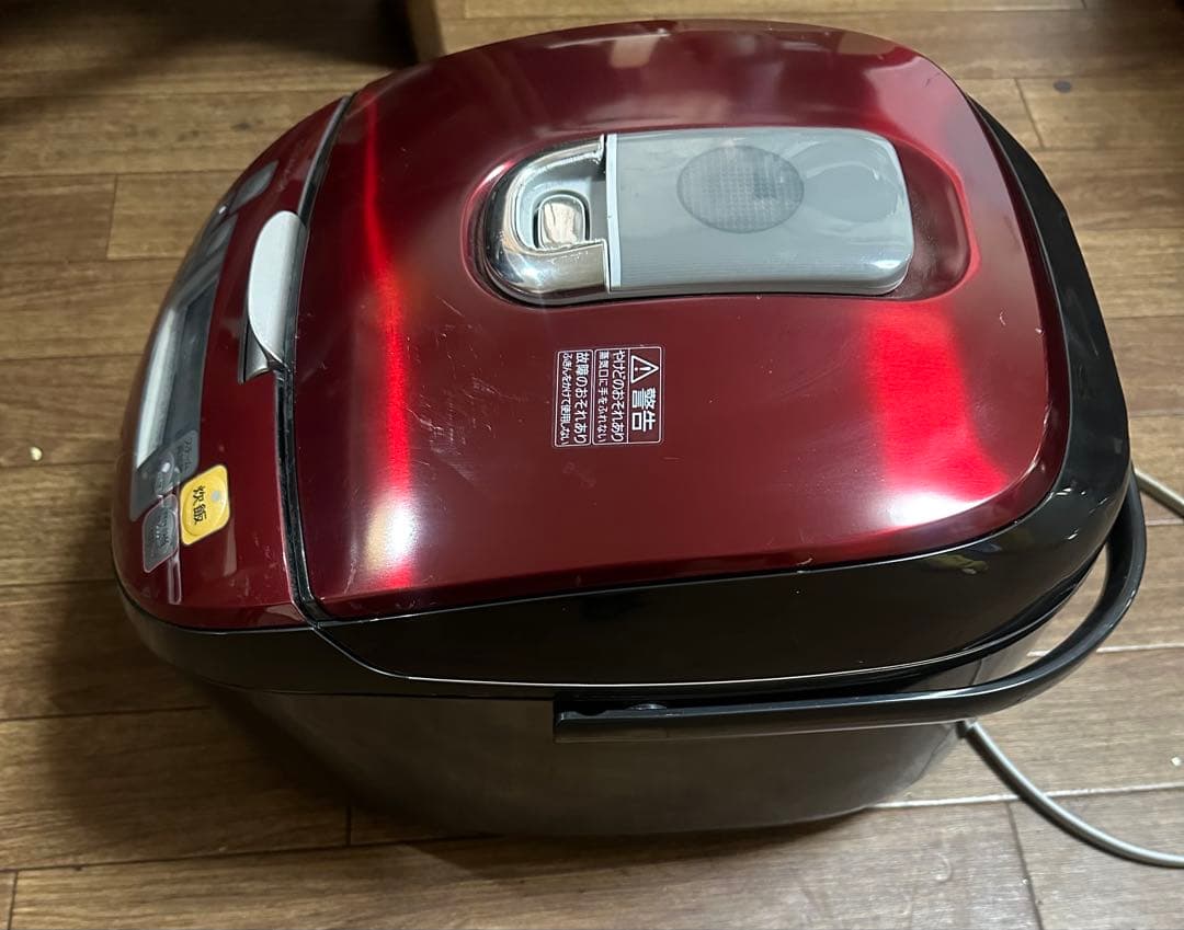 Panasonic スチームIH炊飯器 赤 内釜が綺麗です