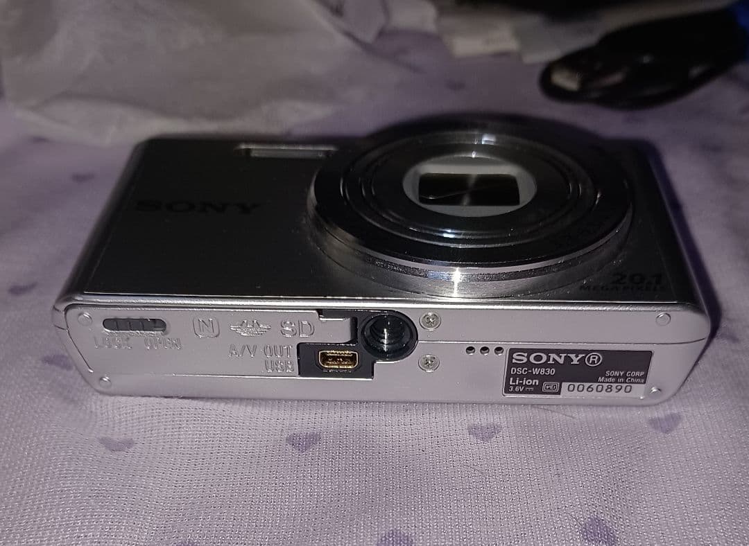 SONY DSC-W830 コンパクトデジタルカメラ