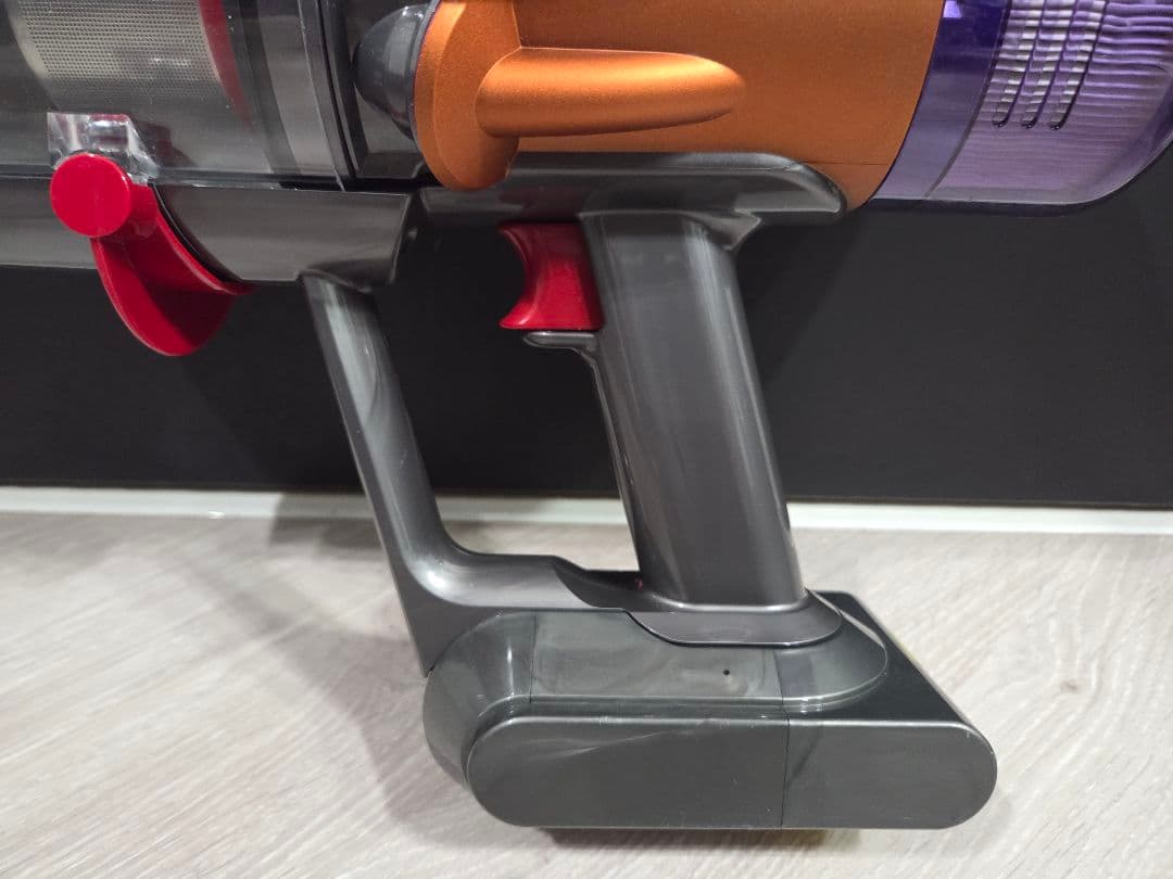 ④ダイソン dyson デジタルスリム SV18 本体のみ エコモード38分