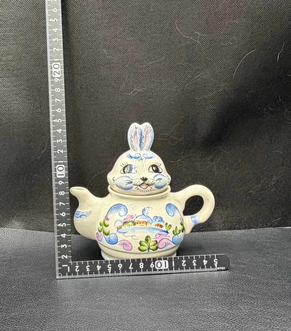 ソビエト　ヴィンテージ うさぎのポット。 長期保存品、現状、本品のみ、