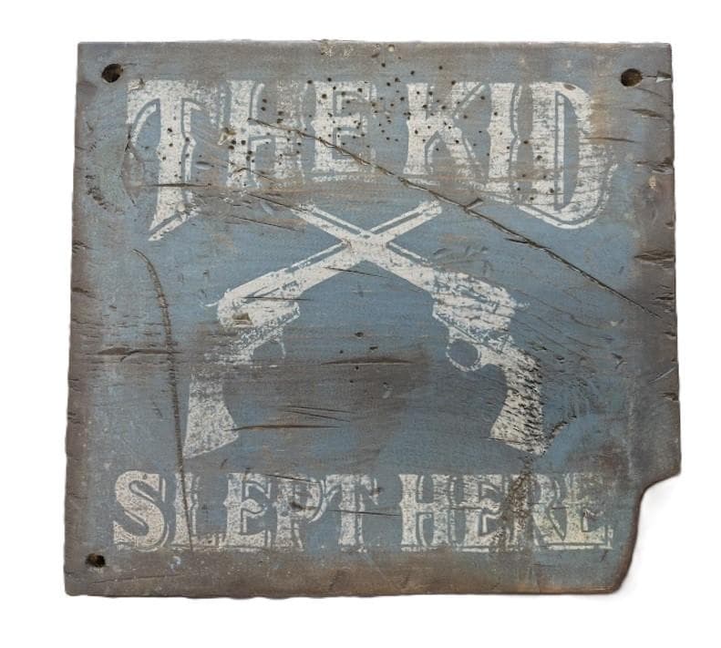 THE KID SLEPT HERE 木製サインボード
