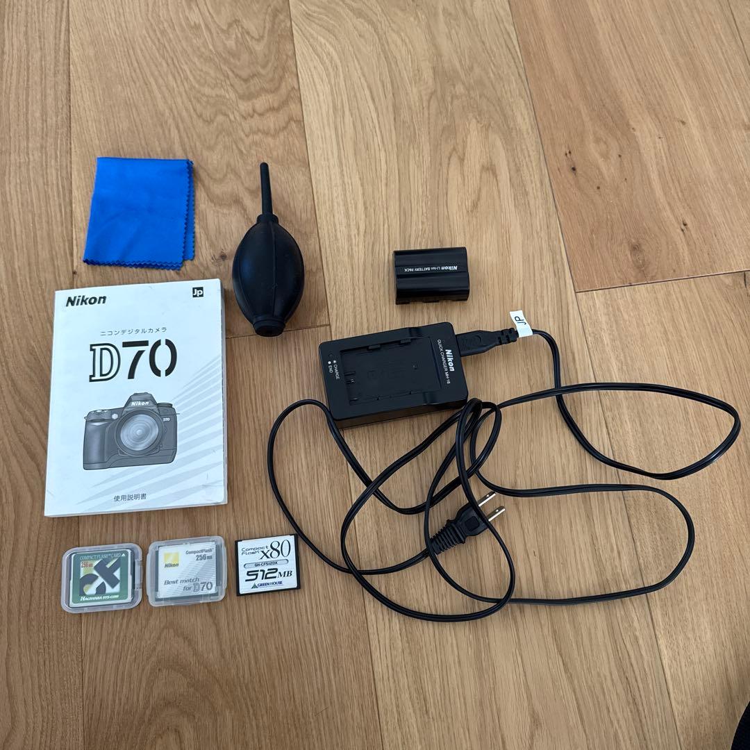 ニコン Nikon D70 デジタル一眼レフカメラ 動作確認済み