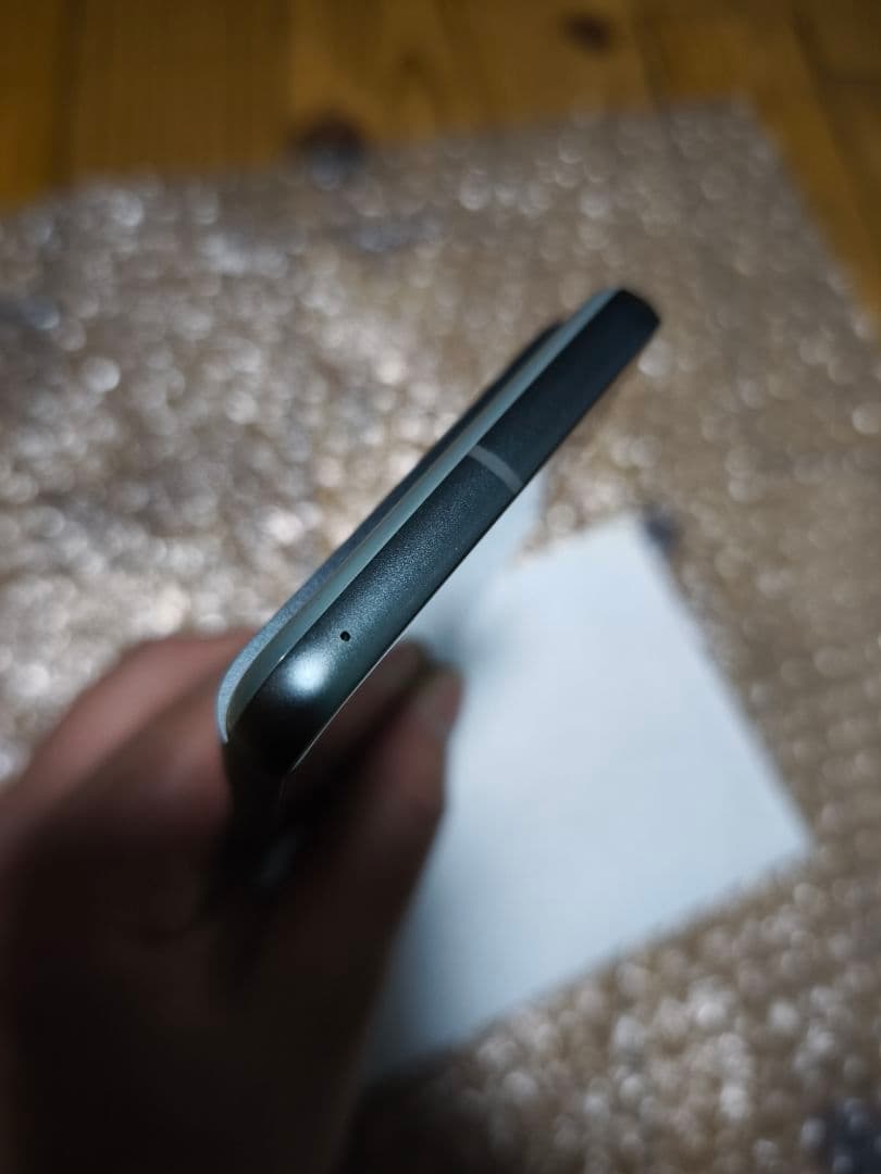 Google Pixel8 Hazel ほぼ新品　spigenケース付き