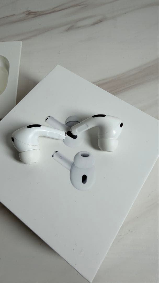 AirPods Pro (第2世代) ワイヤレスイヤホン