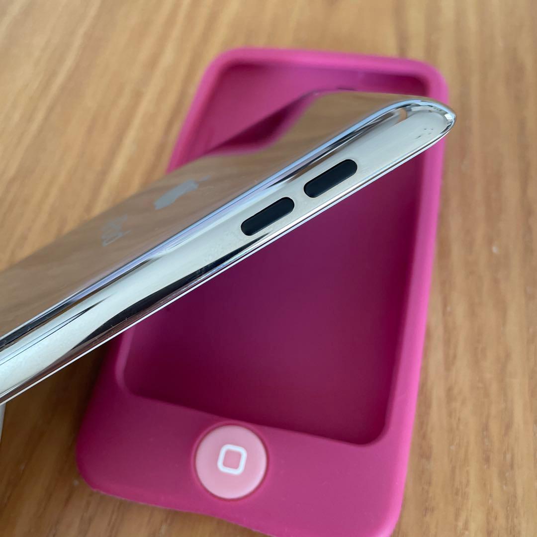 Apple iPod touch 第4世代 32GB MD058J/A 箱付き