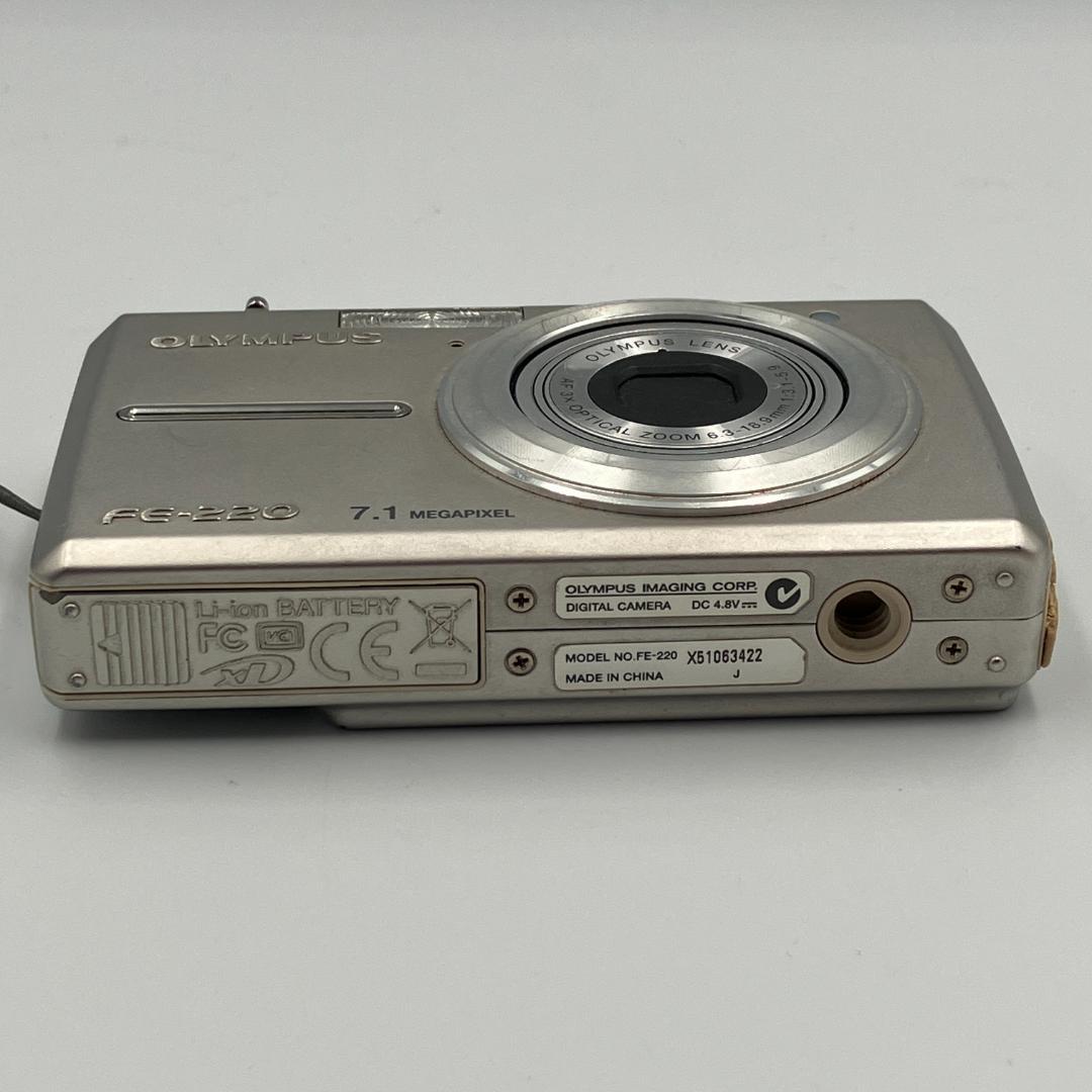 ⭐️動作OK⭐️OLYMPUS FE-220 シルバー ⭐️箱付