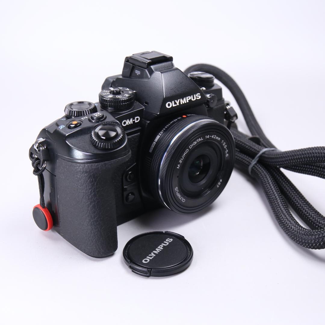 ☆美品☆OLYMPUS OM-D E-M1 14-42mm　＃579
