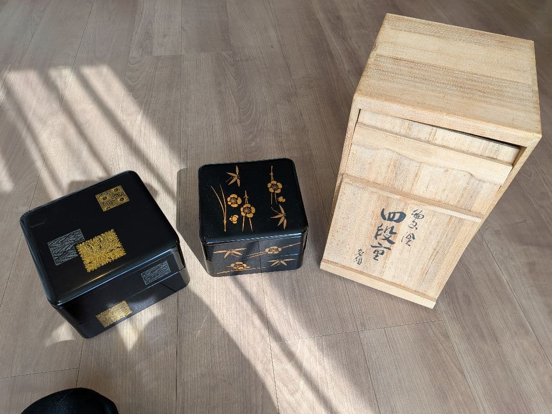 輪島塗 角丸二段重 蓋二枚 黒内朱 木製（2組）