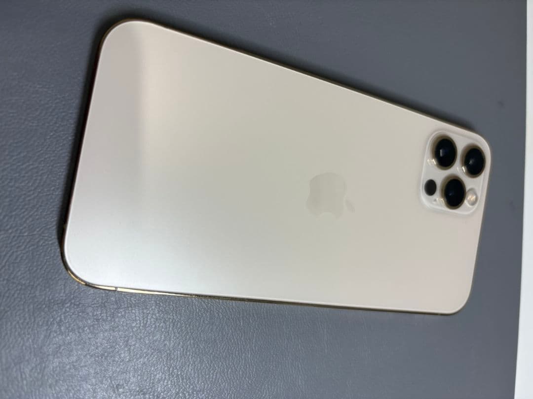 Apple iPhone 12 Pro　ゴールド 本体