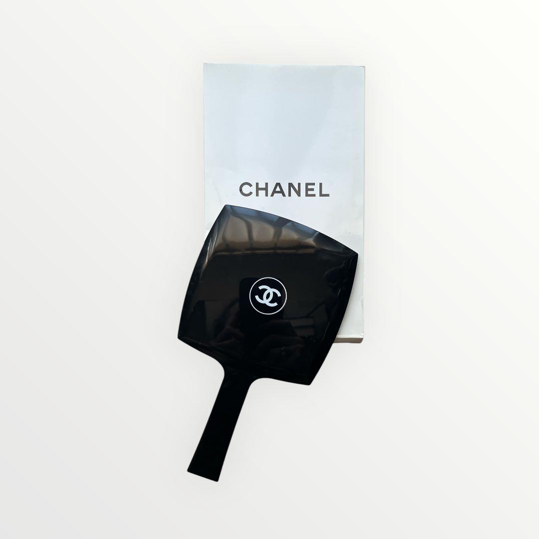CHANEL ブラック 手鏡