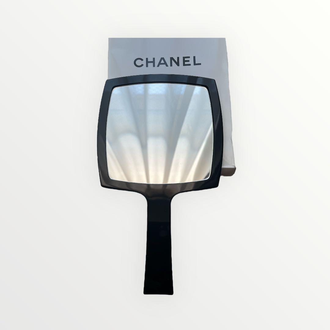 CHANEL ブラック 手鏡