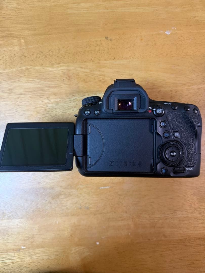 Canon EOS 6D Mark II 本体➕バッテリーグリップ