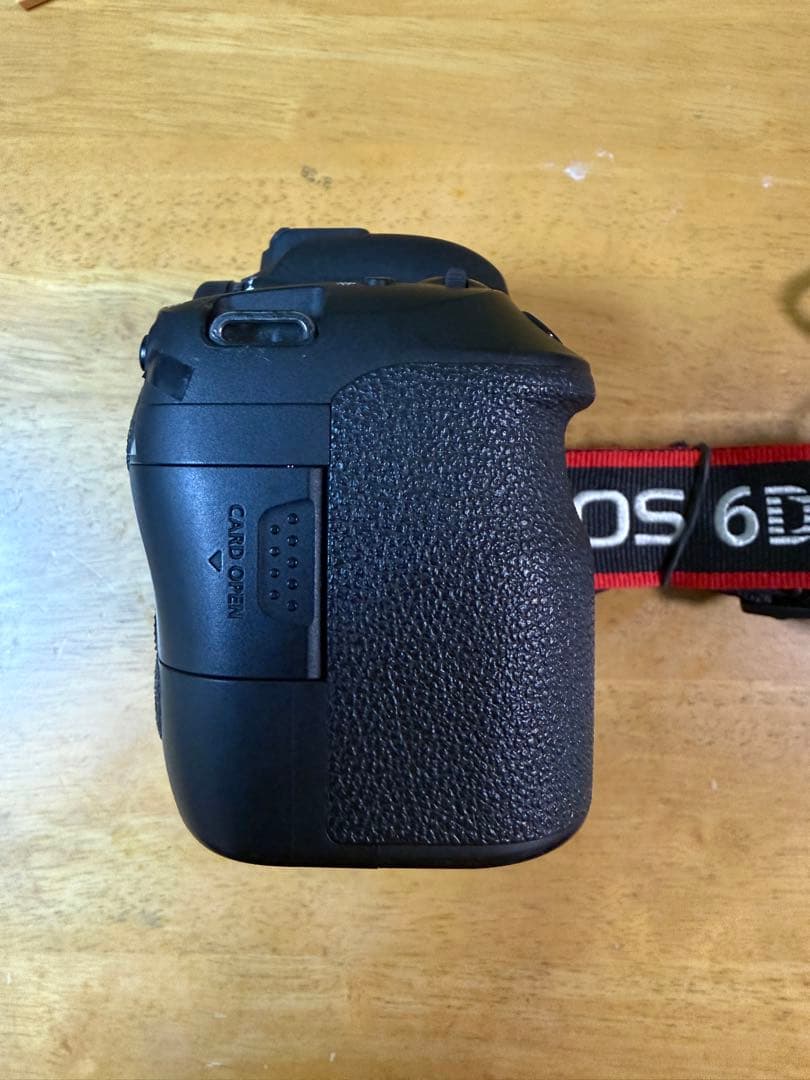 Canon EOS 6D Mark II 本体➕バッテリーグリップ
