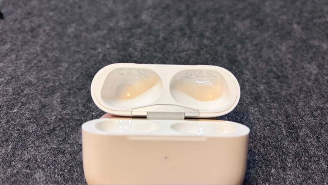 AirPods Pro第一世代 A2084 美品 完動 ケースつき