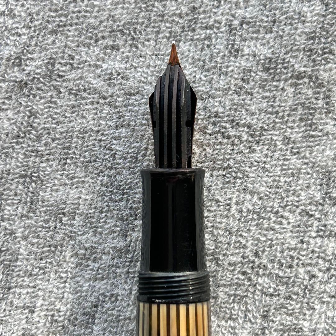 【PELIKAN】 万年筆 │ Pelikan 400 │ 14C-585
