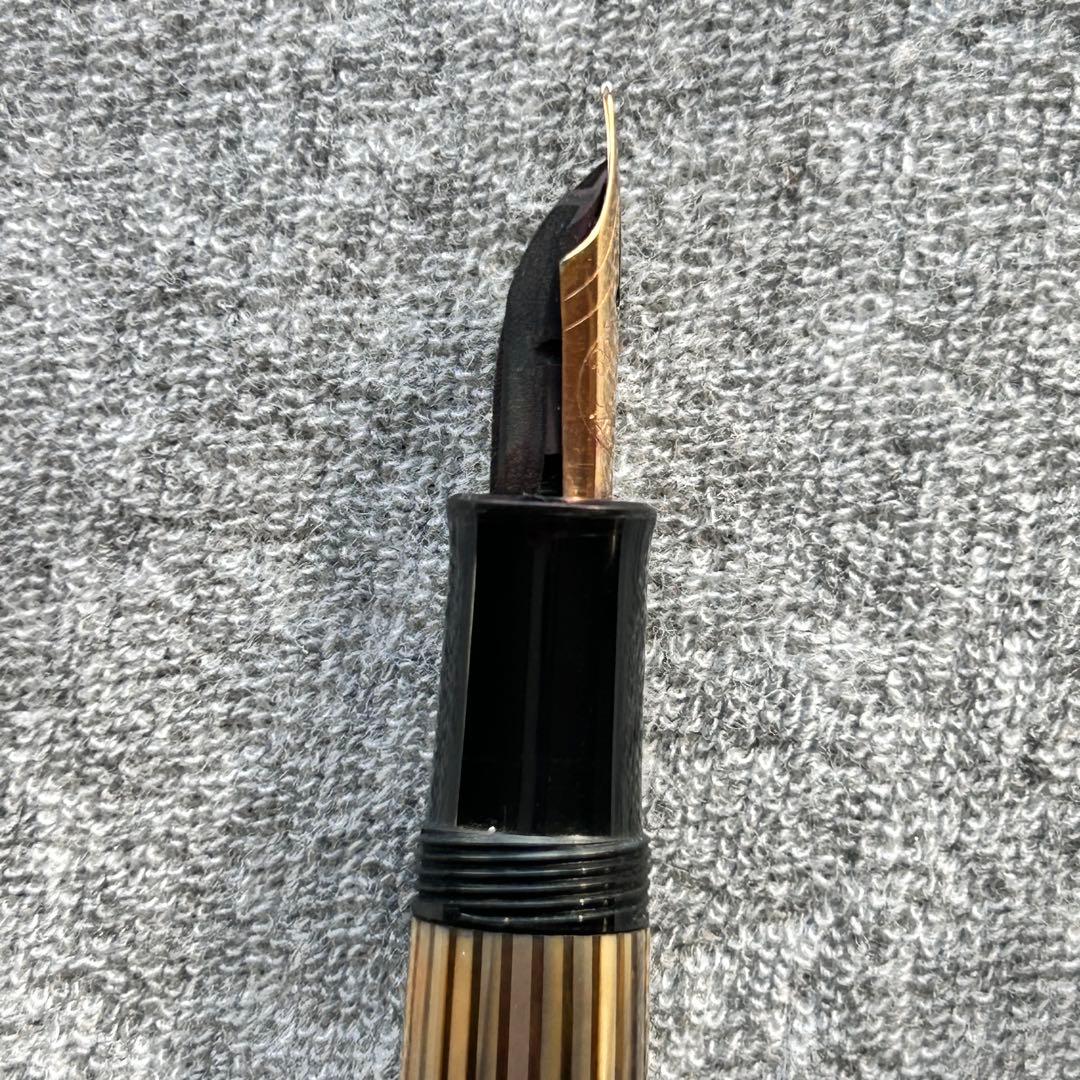 【PELIKAN】 万年筆 │ Pelikan 400 │ 14C-585