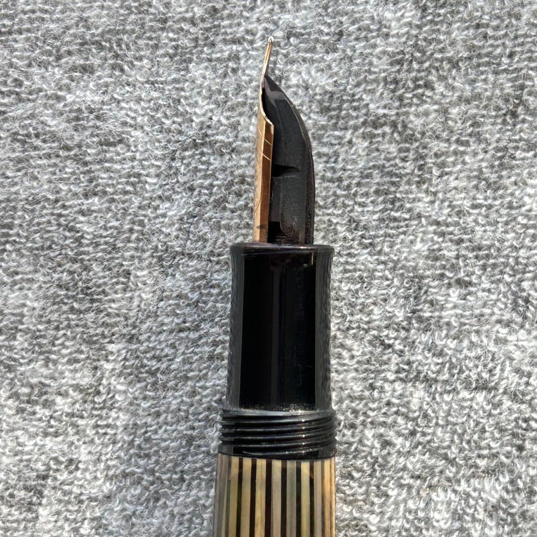 【PELIKAN】 万年筆 │ Pelikan 400 │ 14C-585