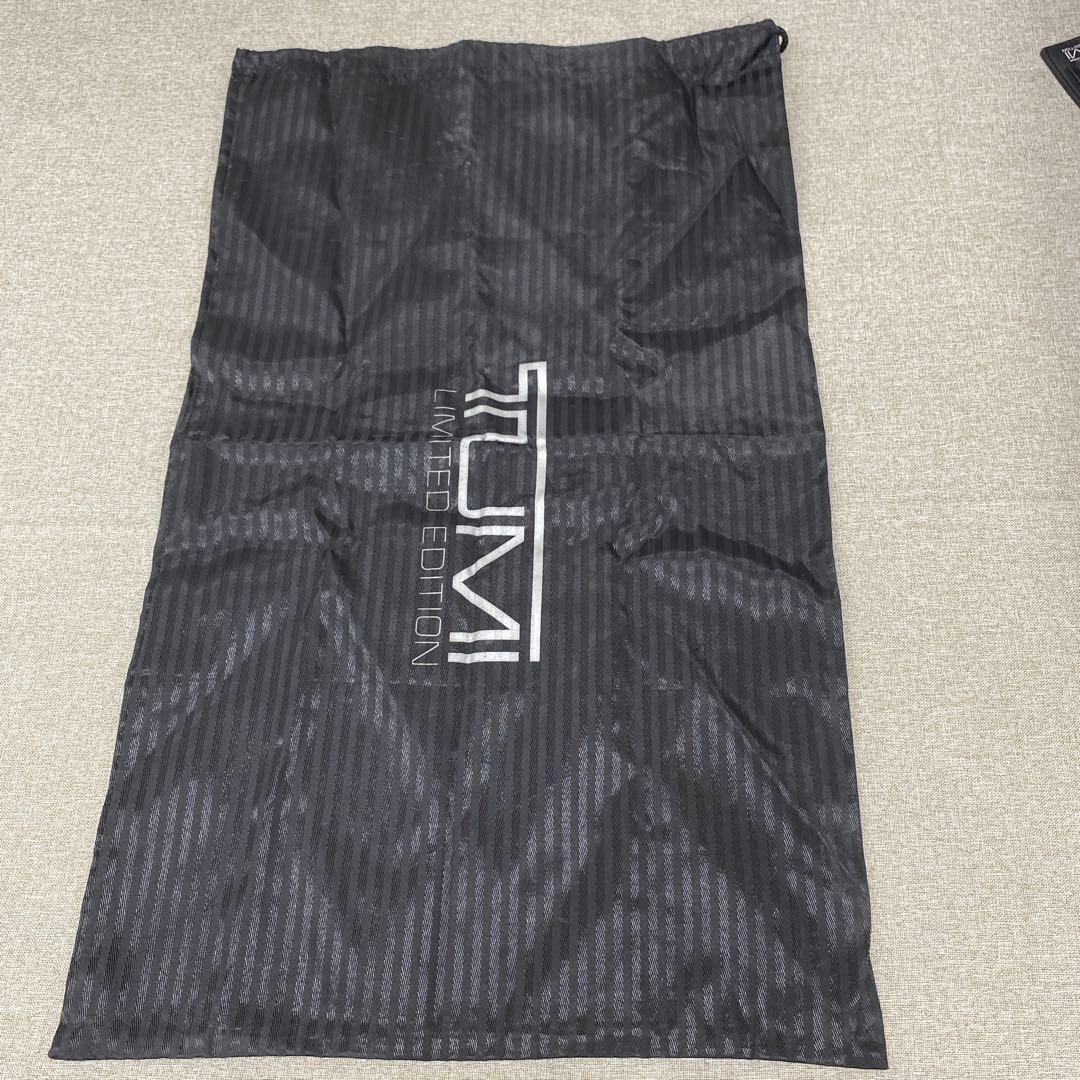 ③N985＊ TUMI ガーメントバッグ ブラック 大容量