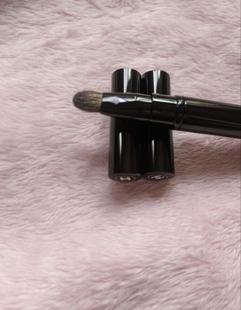 CHANEL シャネル　パンソーデュオ コントゥールブラシ