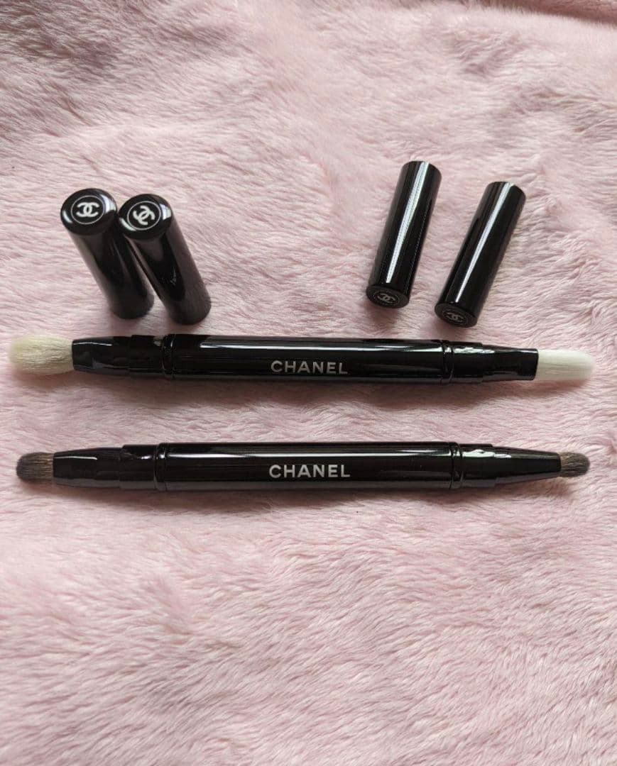 CHANEL シャネル　パンソーデュオ コントゥールブラシ