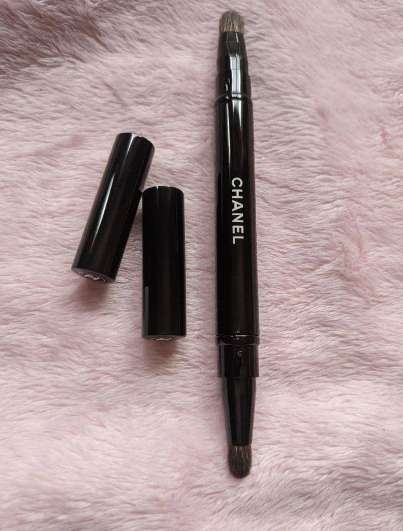 CHANEL シャネル　パンソーデュオ コントゥールブラシ