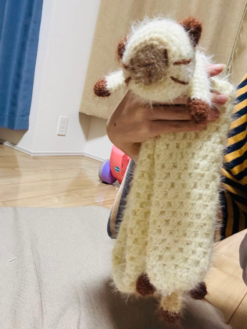 「しろうさ　プロフ必読　さん専用」ふわふわの猫ちゃんモチーフマフラー