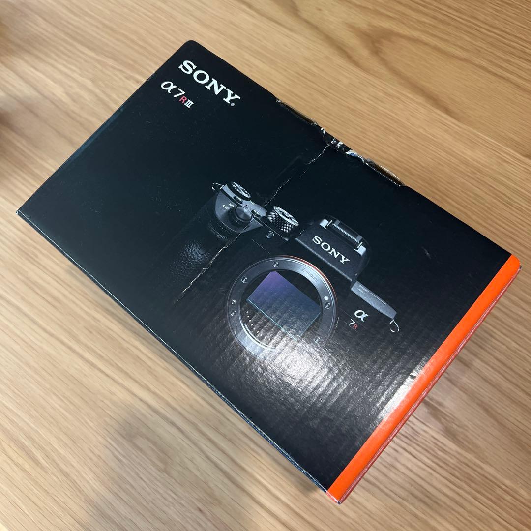 SONY α7R III ミラーレスカメラ