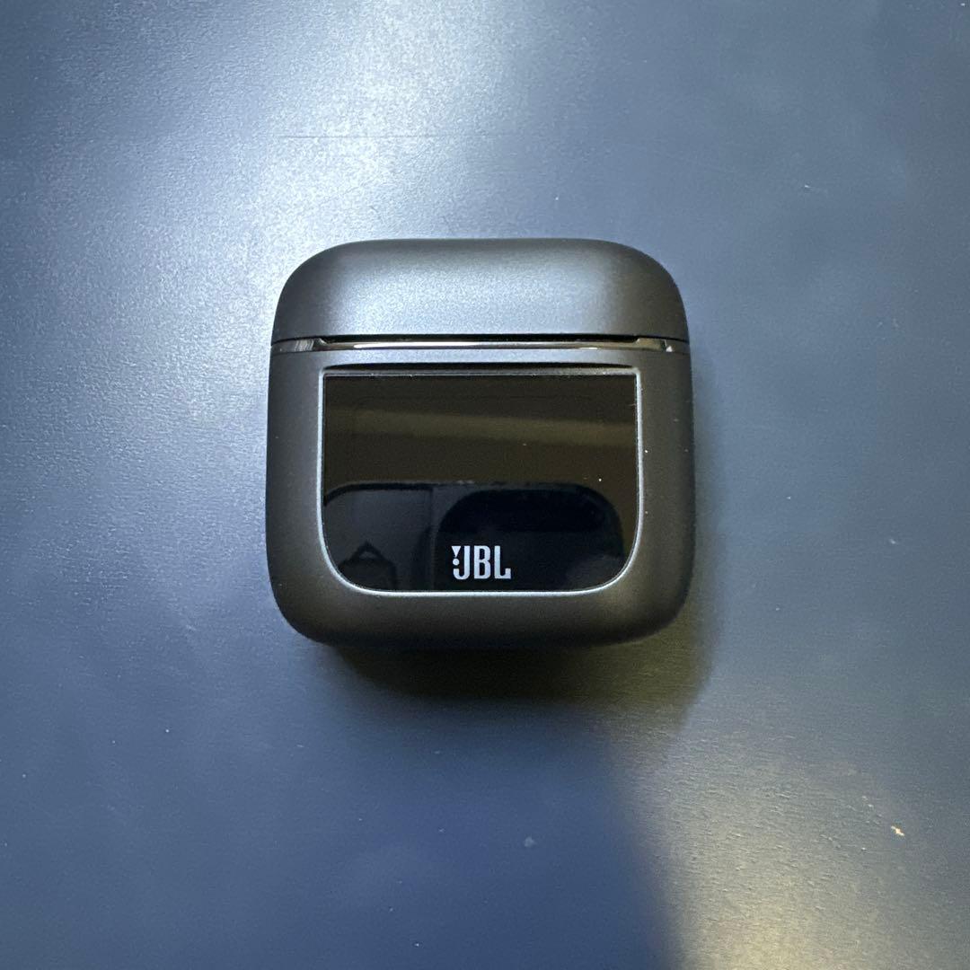【美品】jbl tour pro 2 箱・充電ケーブル・イヤーピース付属