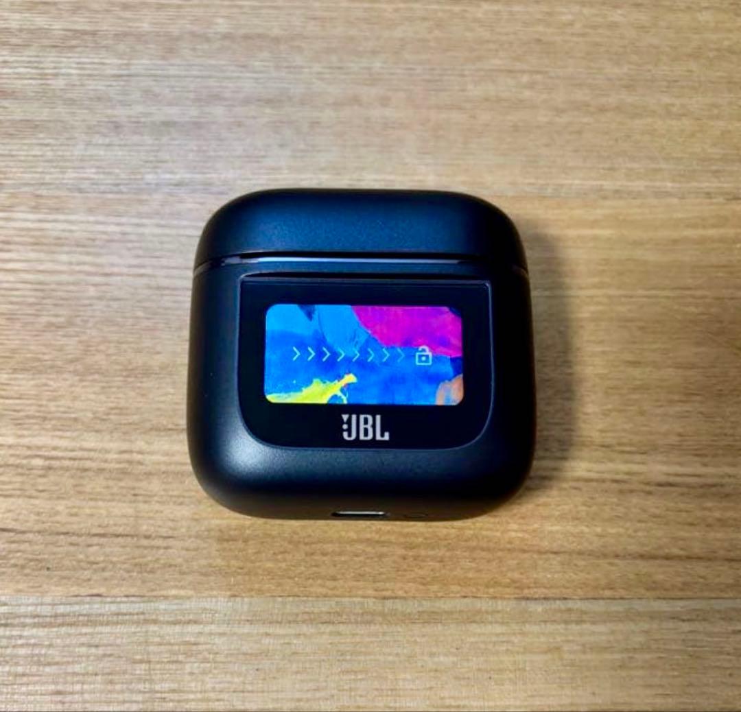 【美品】jbl tour pro 2 箱・充電ケーブル・イヤーピース付属