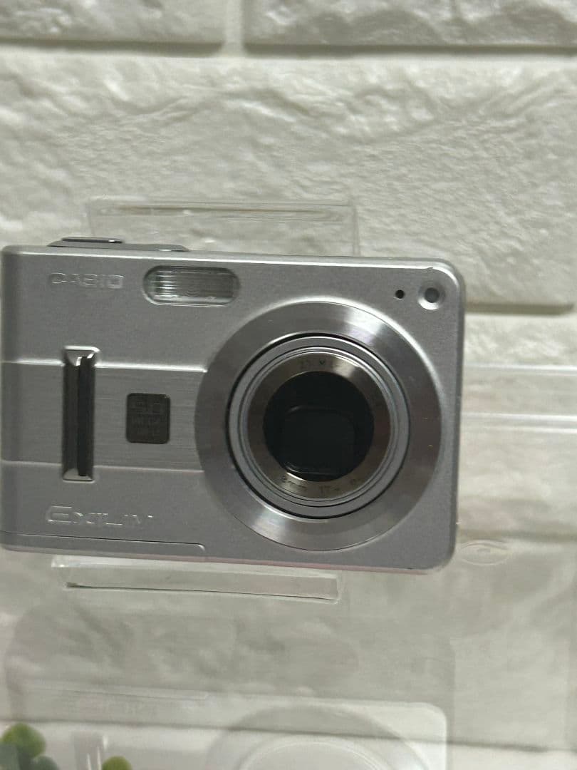 CASIO EXILIM ZOOM EX-Z57　シルバー デジカメ　カシオ